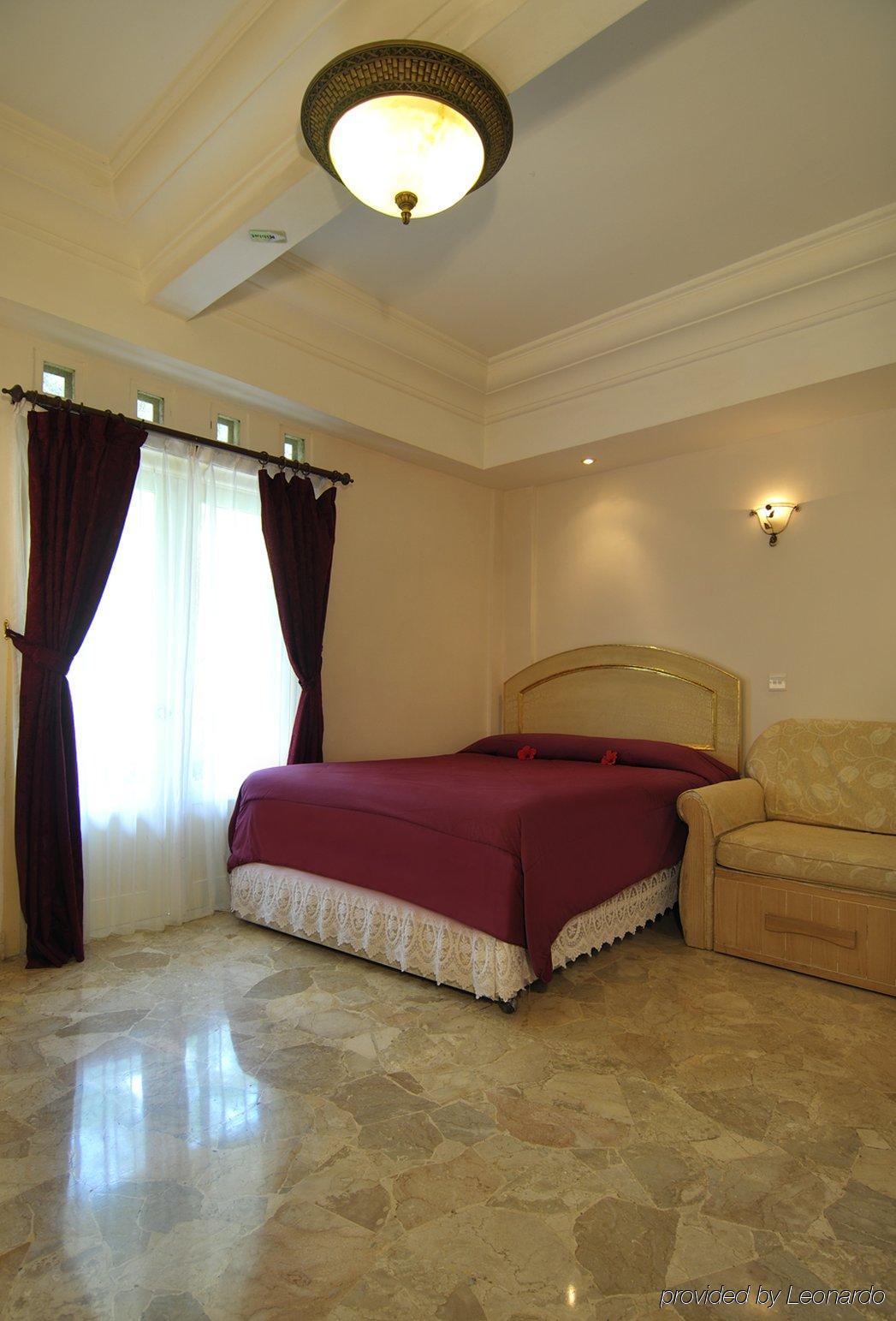 Club Bali Suites At Kota Bunga チパナス エクステリア 写真
