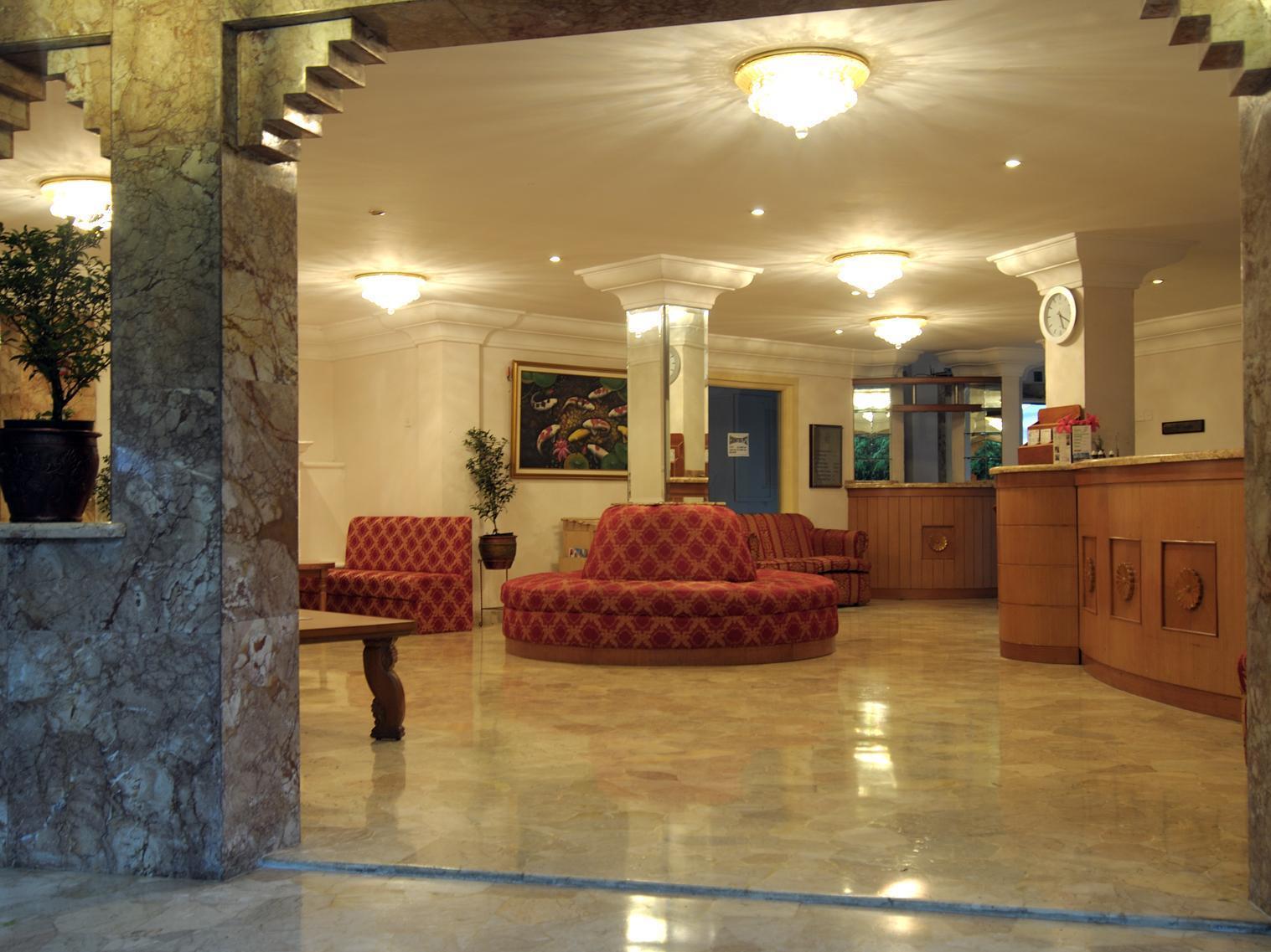 Club Bali Suites At Kota Bunga チパナス エクステリア 写真