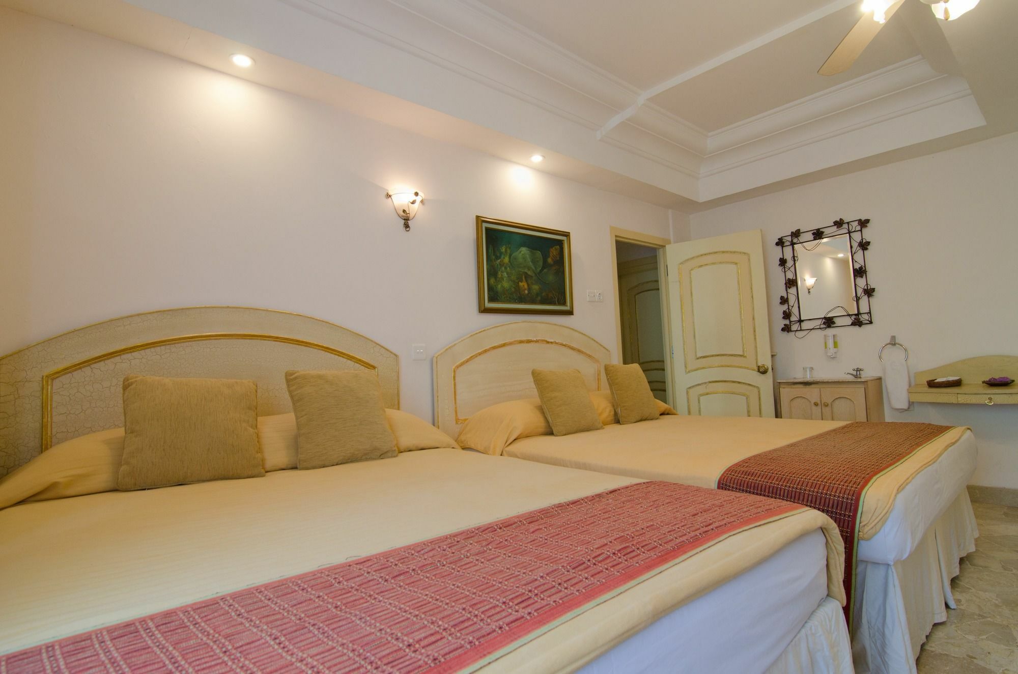 Club Bali Suites At Kota Bunga チパナス エクステリア 写真